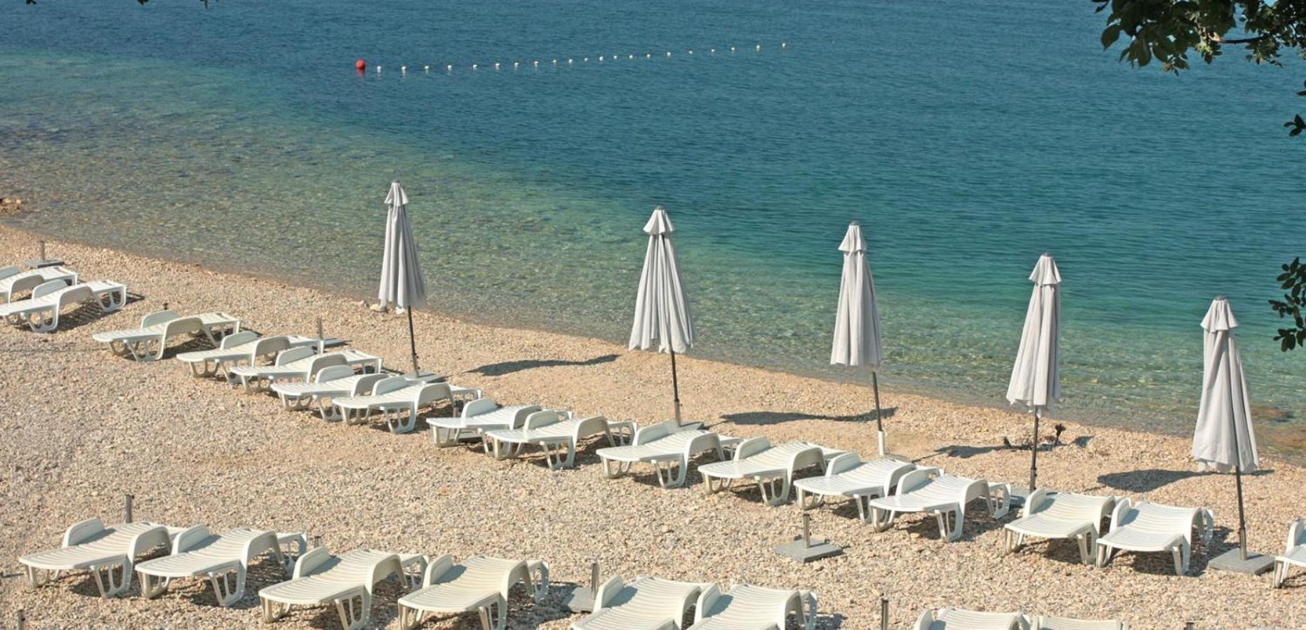 Apartments Grand Novi Vinodolski Resort מראה חיצוני תמונה