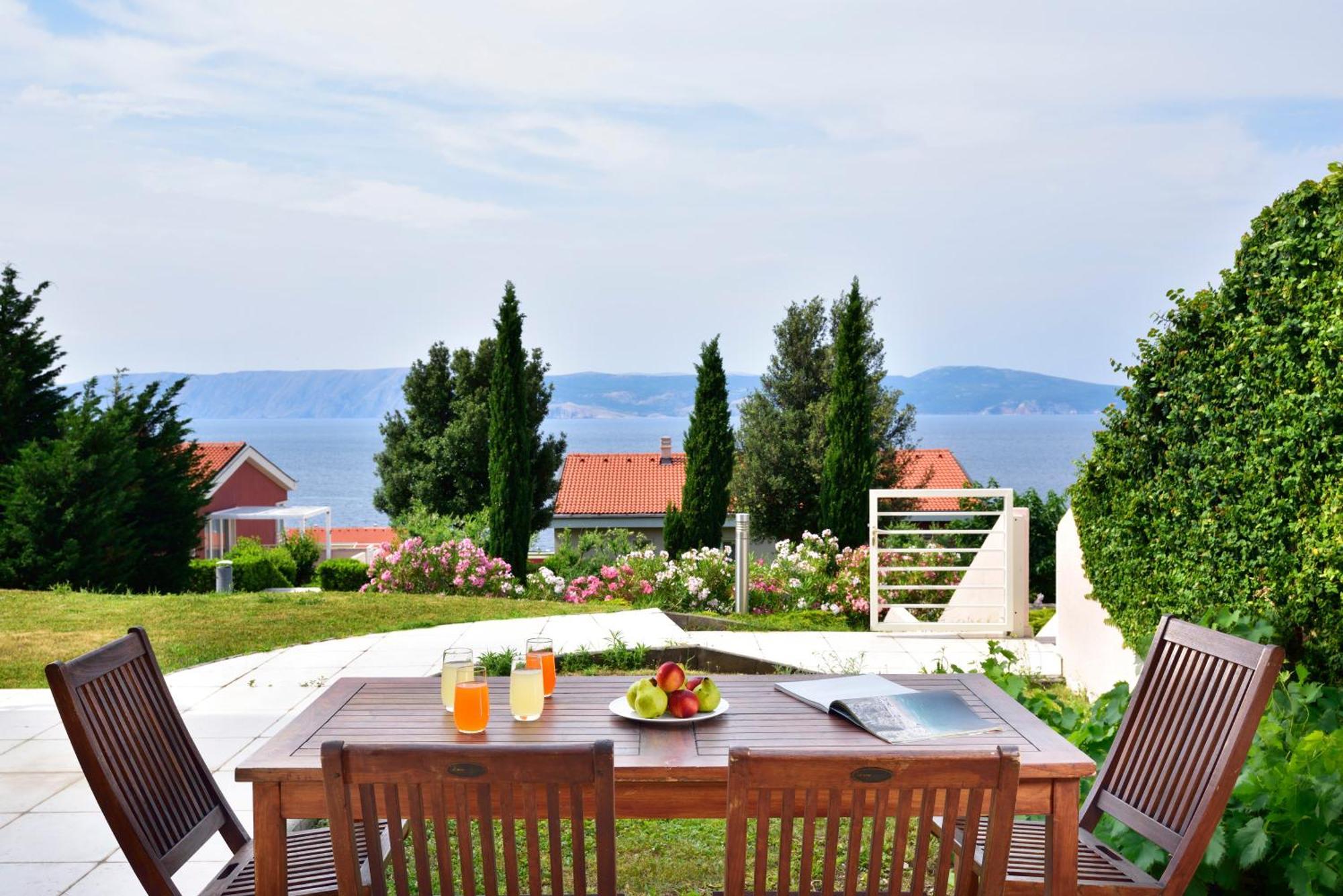 Apartments Grand Novi Vinodolski Resort מראה חיצוני תמונה