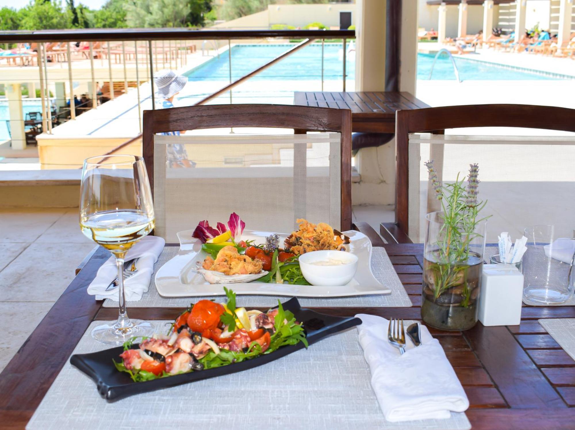 Apartments Grand Novi Vinodolski Resort מראה חיצוני תמונה