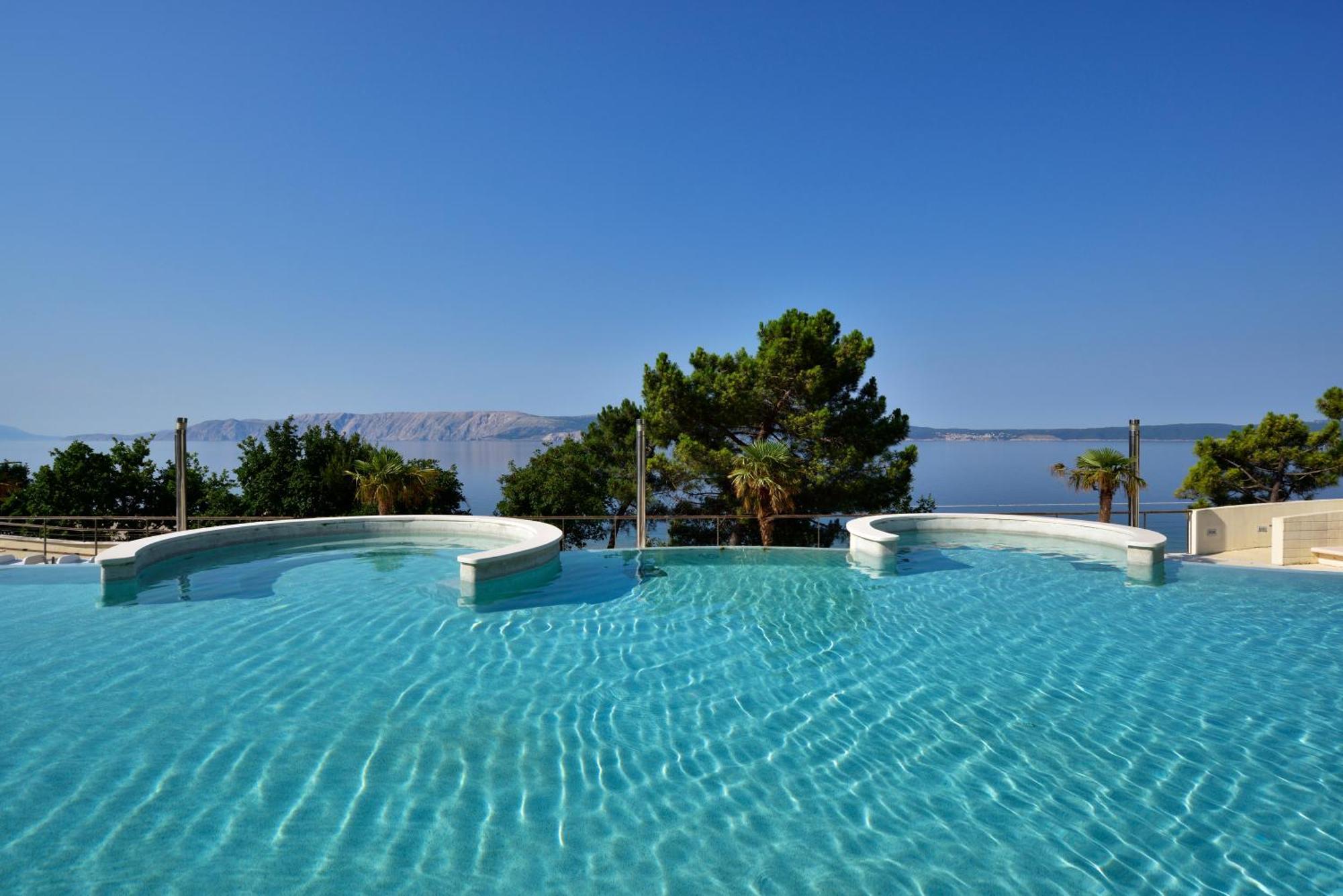 Apartments Grand Novi Vinodolski Resort מראה חיצוני תמונה