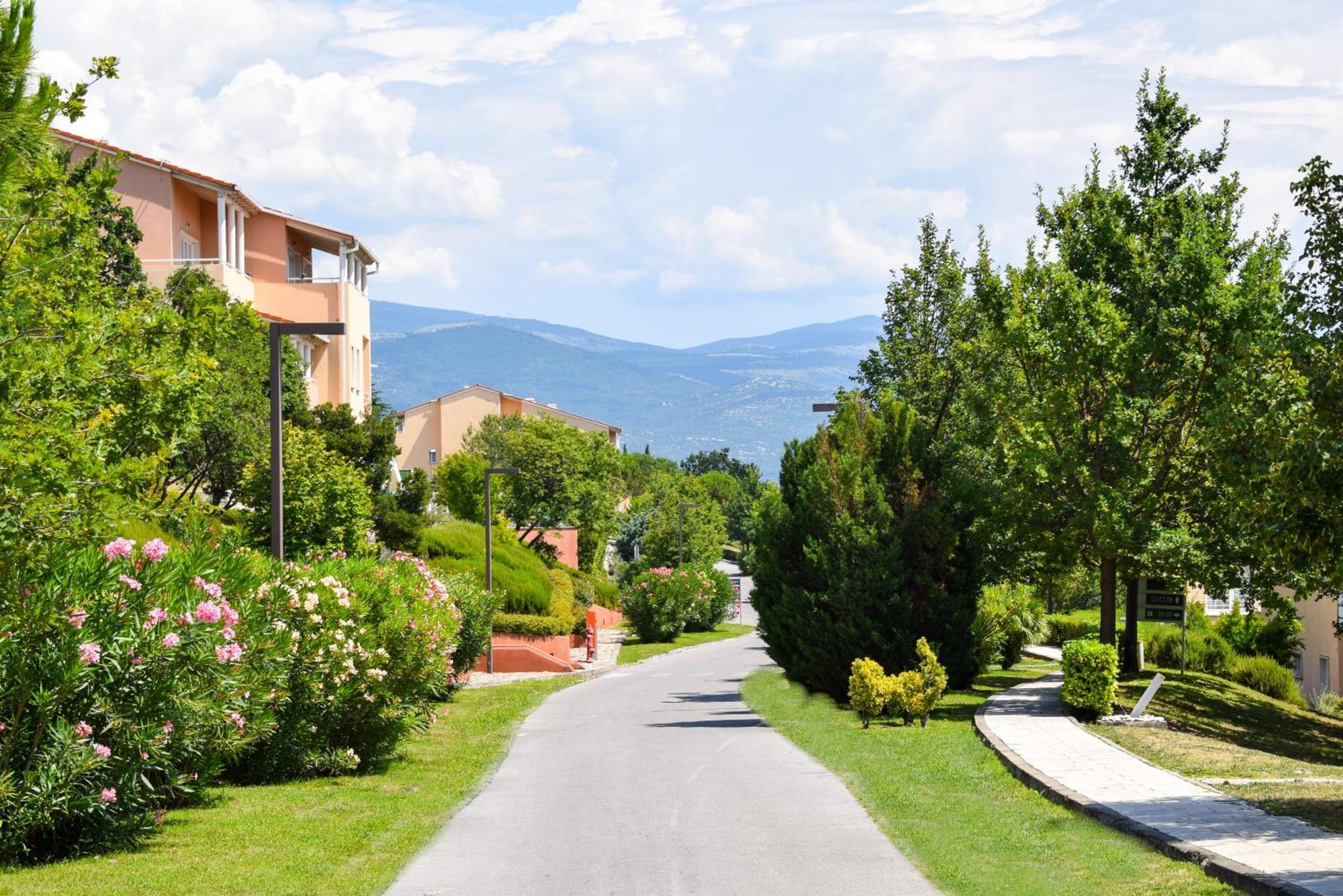 Apartments Grand Novi Vinodolski Resort מראה חיצוני תמונה